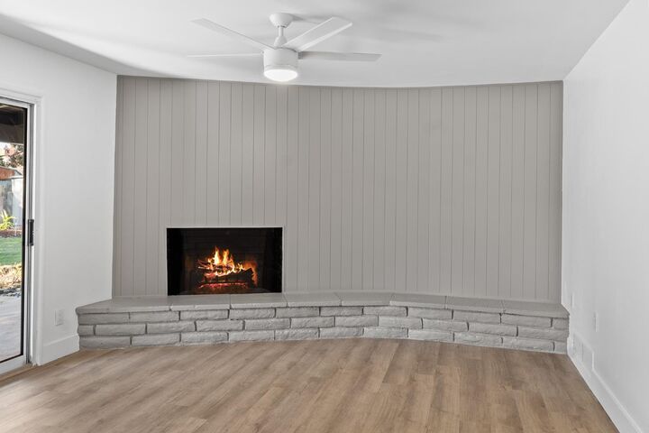 Property Photo:  5657 N Colonial Avenue  CA 93704 