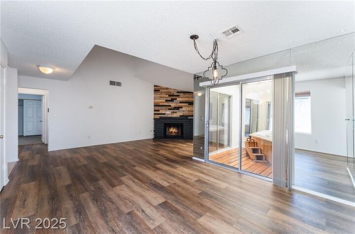 Property Photo:  6917 Raleigh Avenue  NV 89108 