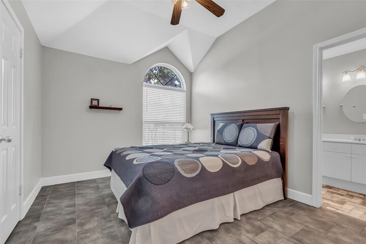 Property Photo:  326 N Cypress Estates Circle  TX 77388 