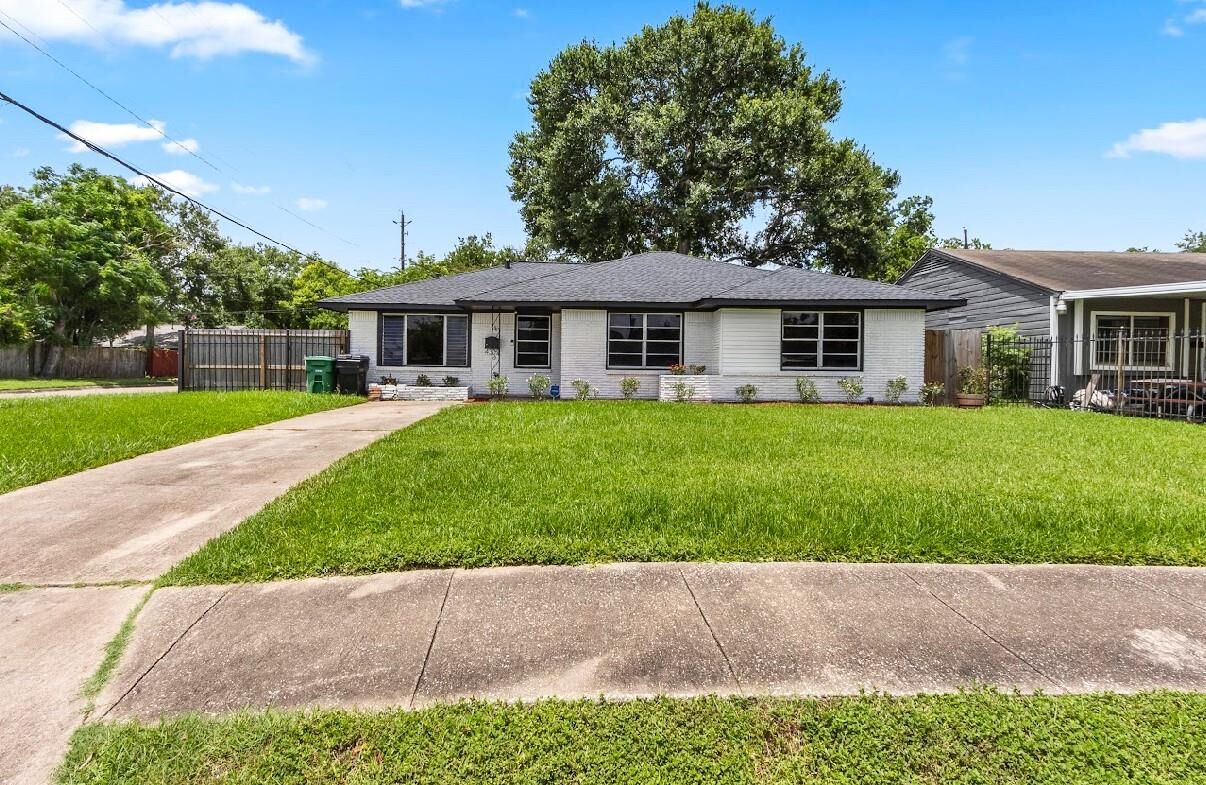 Property Photo: 4303 Dacca Drive TX 77047