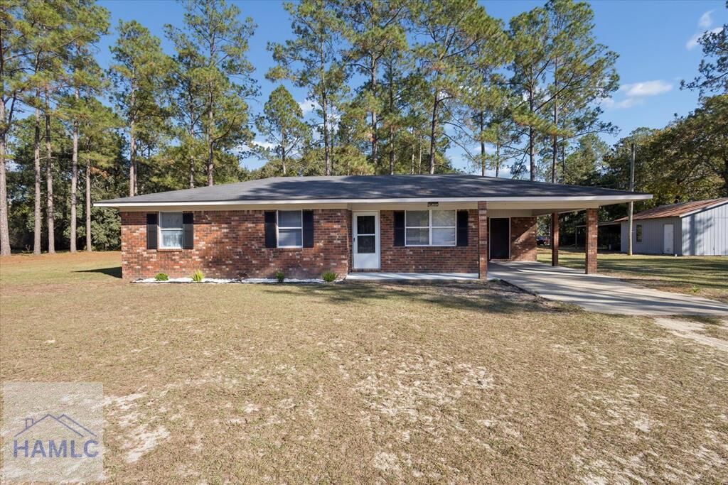 Property Photo:  186 Community Circle  GA 31545 