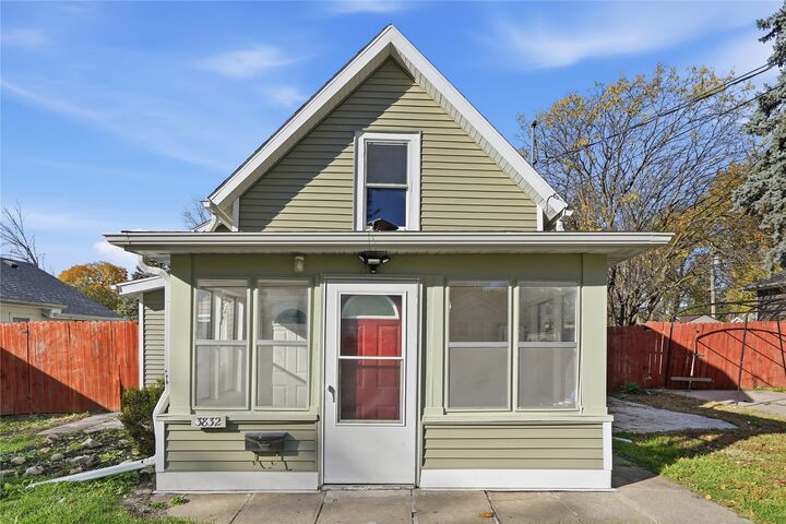 Property Photo: 3832 13th Street IA 50313