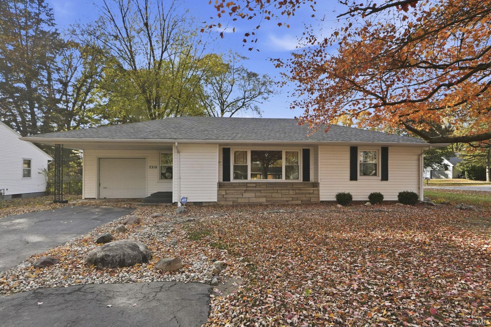 Property Photo: 5310 Fernwood Avenue IN 46809