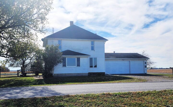 Property Photo: 5144 E 1200 N-90 IN 46819