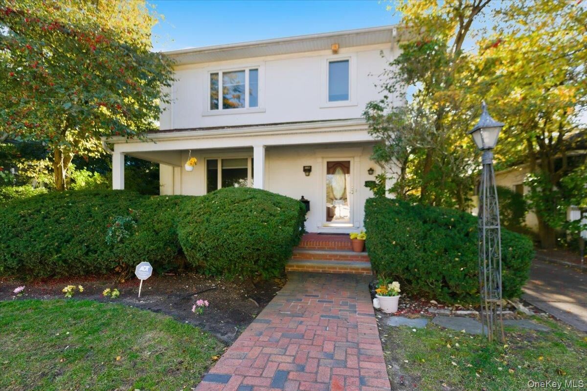 Property Photo: 1053 Quentin Place NY 11598