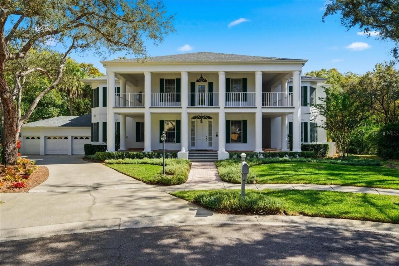 Property Photo: 15303 Eaton Court FL 33647