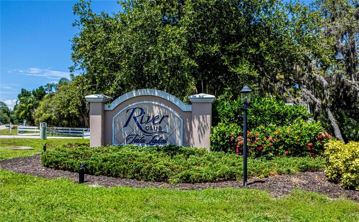 Property Photo:  3860 Cobblestone Lane  FL 33980 