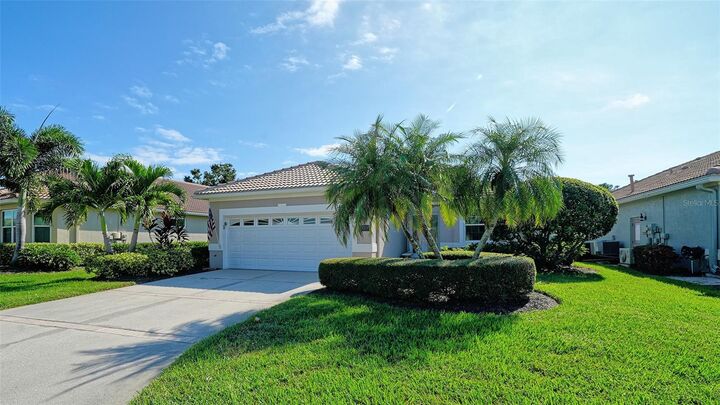 8208 Nice Way  Sarasota FL 34238 photo
