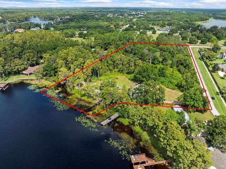 Property Photo: 17924 Simms Road FL 33556