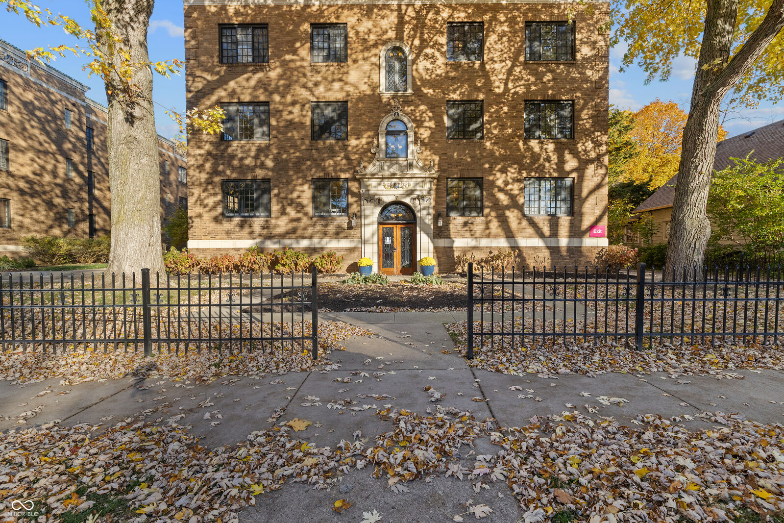 Property Photo: 5347 N College Avenue 202 IN 46220