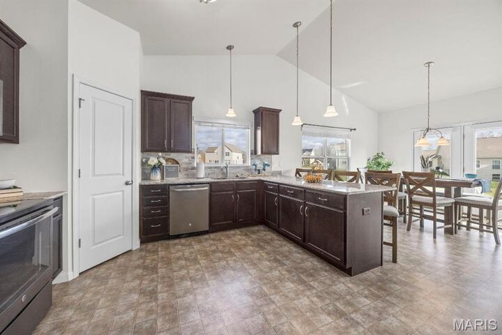 Property Photo:  5602 Coneflower Court  IL 62095 