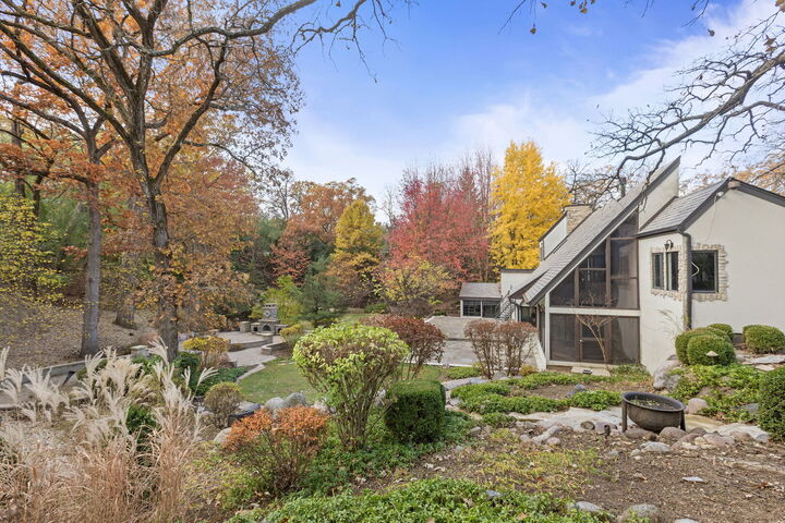 Property Photo: 12 Rock Ridge Road IL 60010