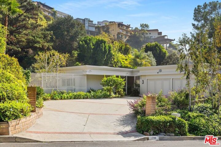 Property Photo:  1700 Rising Glen Road  CA 90069 