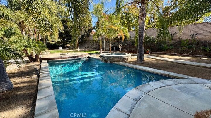 Property Photo:  43198 Lancashire  CA 92592 