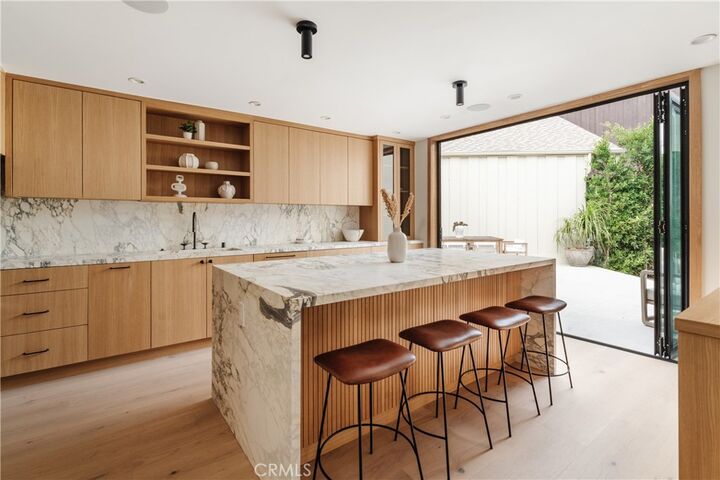 Property Photo:  3977 Oeste Avenue  CA 91604 