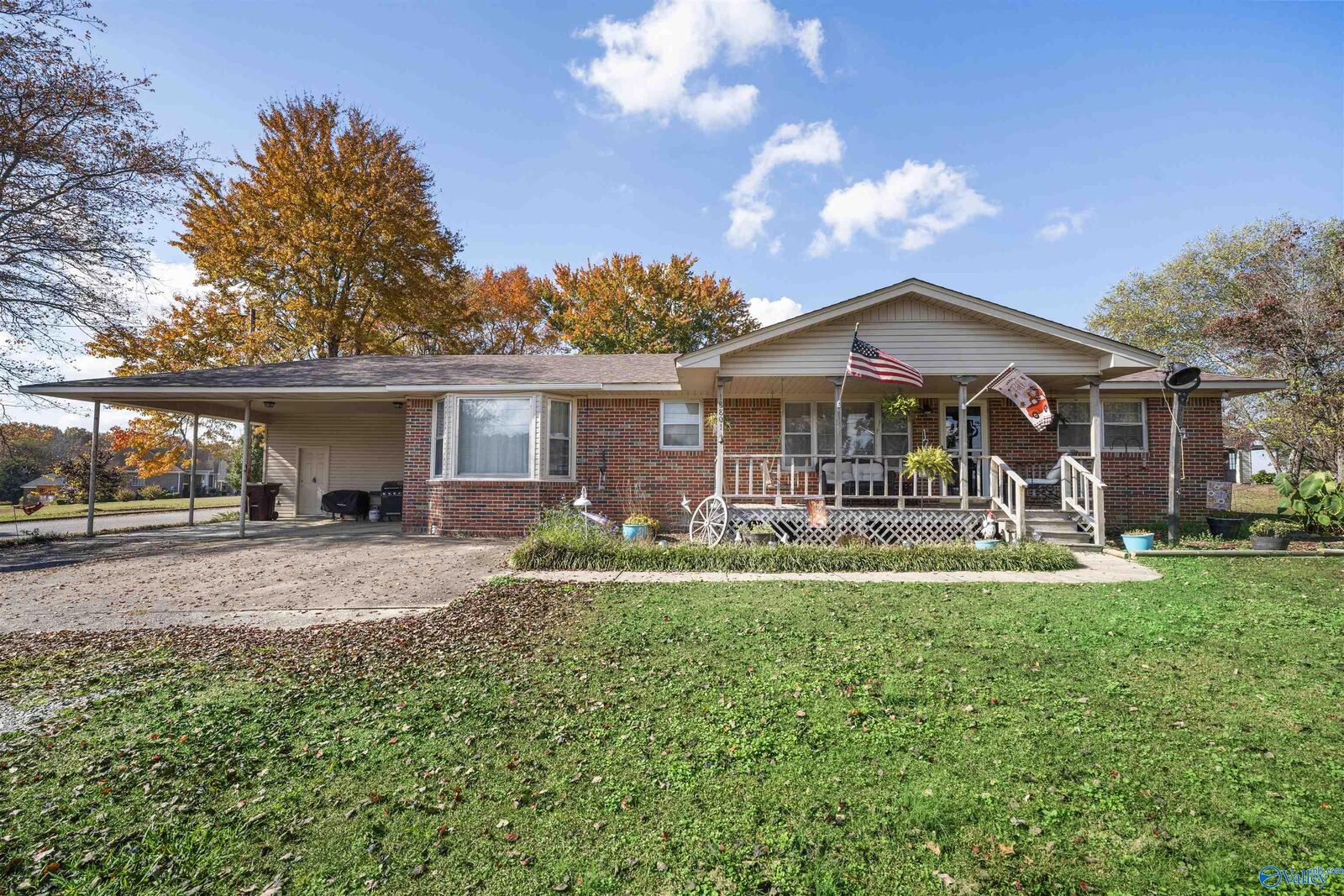 Property Photo:  18891 Bill Black Road  AL 35614 