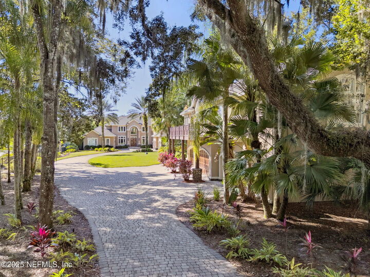 Property Photo:  21 N Roscoe Boulevard  FL 32082 