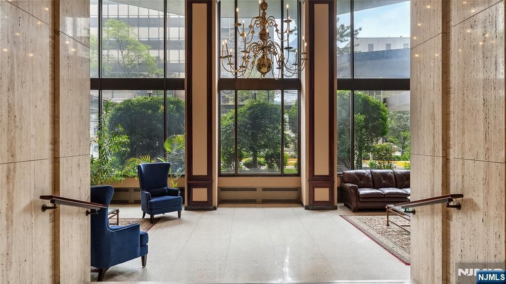 Property Photo:  2077 Center Avenue 18C  NJ 07024 