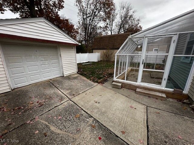 Property Photo: 26351 Farringdon Avenue OH 44132