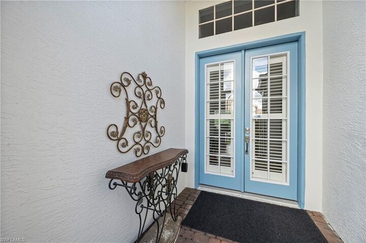 Property Photo:  1742 Marsh Run  FL 34109 