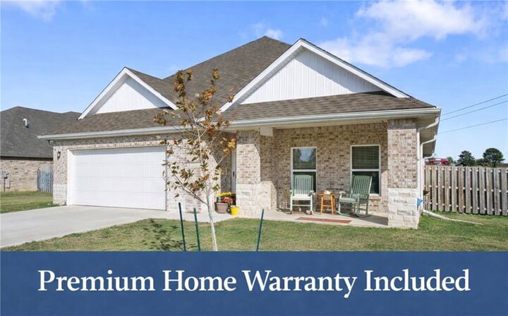 Property Photo:  102 Manfield Avenue  AR 72751 