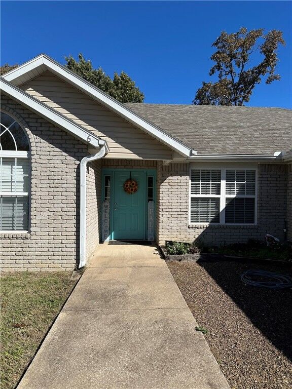 Property Photo: 6 Roessler Lane AR 72715