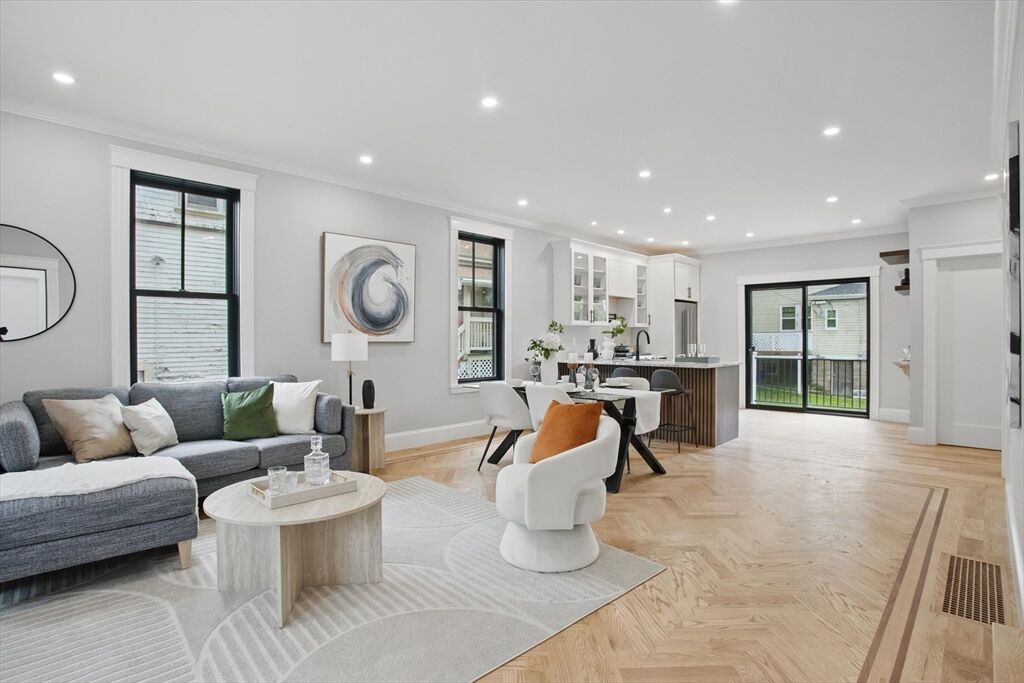 Property Photo:  61 Lyndhurst Street A  MA 02124 