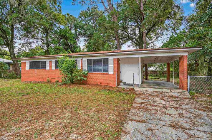 Property Photo: 414 N 72nd Ave FL 32506