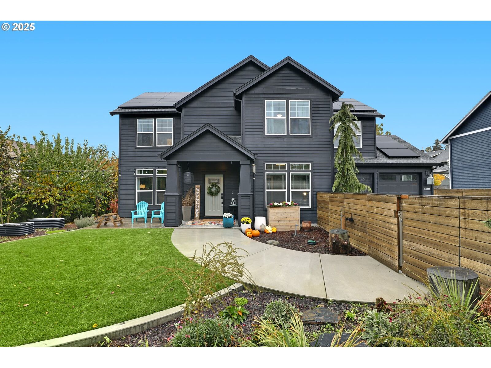 Property Photo: 15885 SE Harold Ave OR 97267