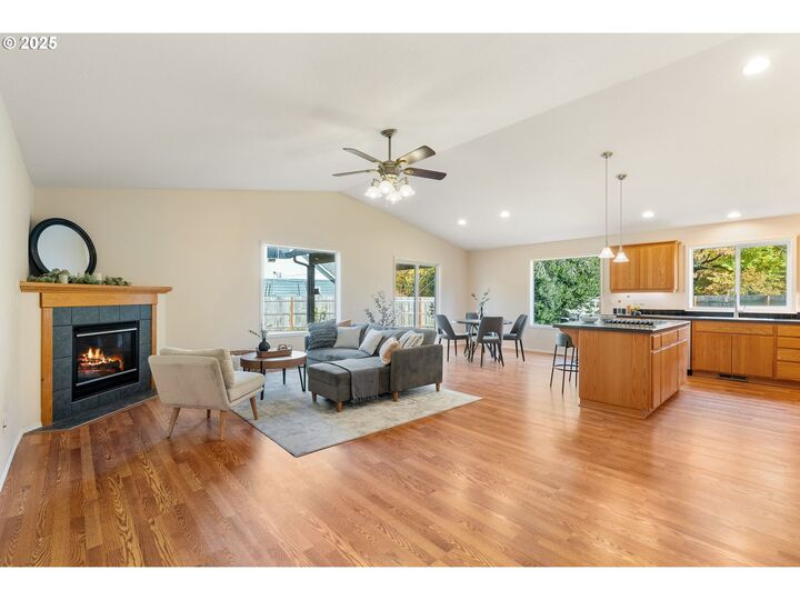 Property Photo: 3 Shady Oak Ln WA 98639