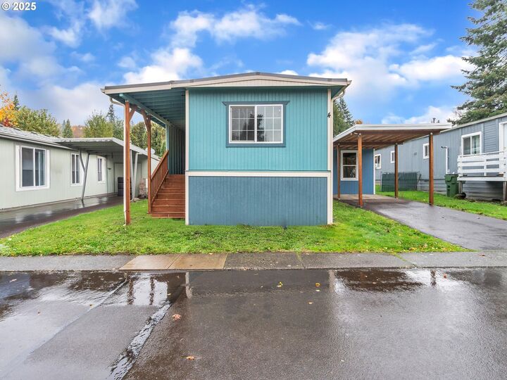 Property Photo:  906 SW Alder St 4  OR 97115 