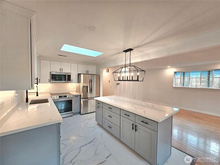 Property Photo:  4635 N Defiance Street  WA 98407 