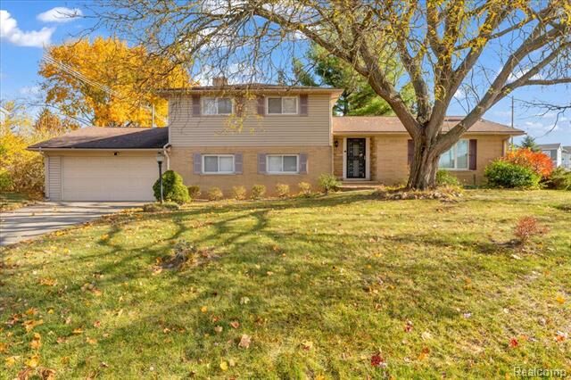 Property Photo: 7477 Heather Heath Lane MI 48322