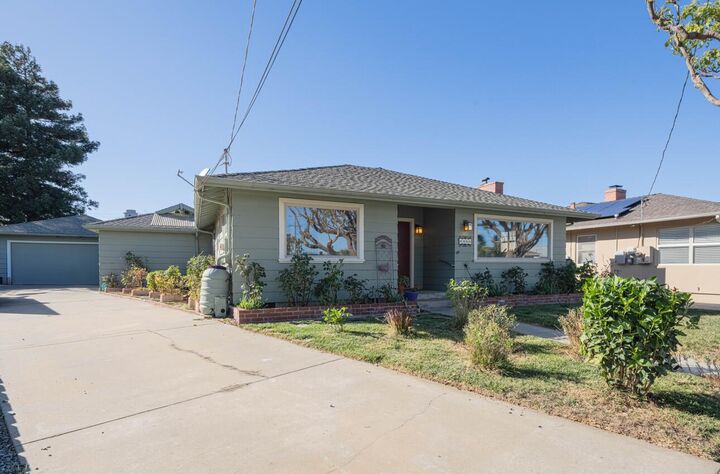 Property Photo:  194 Riker Terrace  CA 93901 