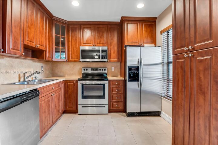 Property Photo:  11530 NW 10th St 11530  FL 33026 