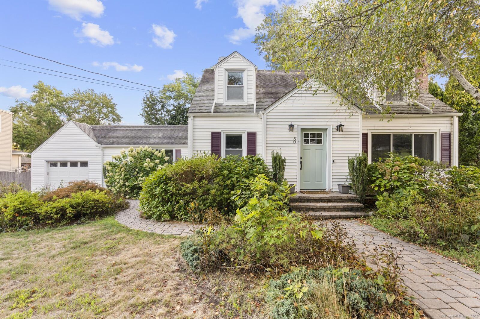 Property Photo:  50 Leonard Road  CT 06514 