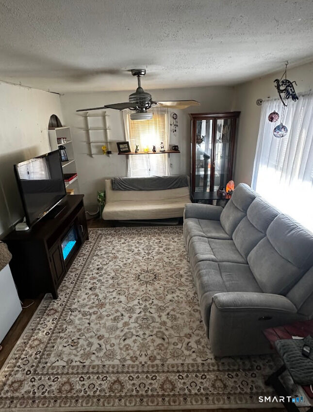 Property Photo:  103 Ford Street  CT 06461 