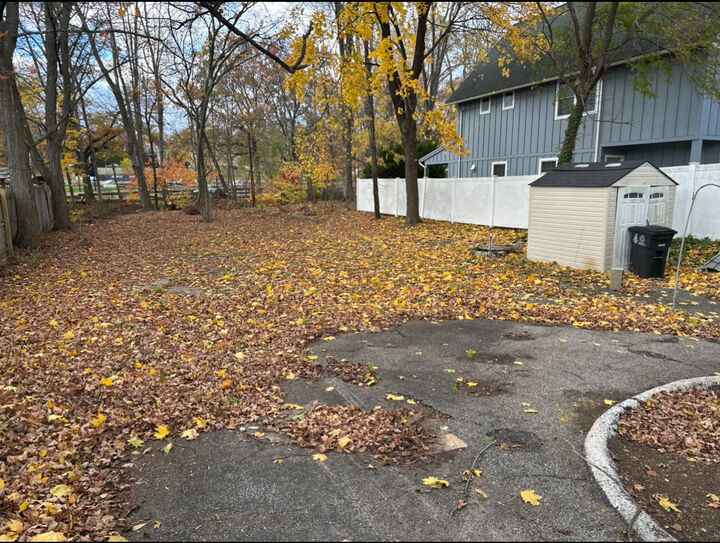 Property Photo:  23 Oenoke Place  CT 06907 