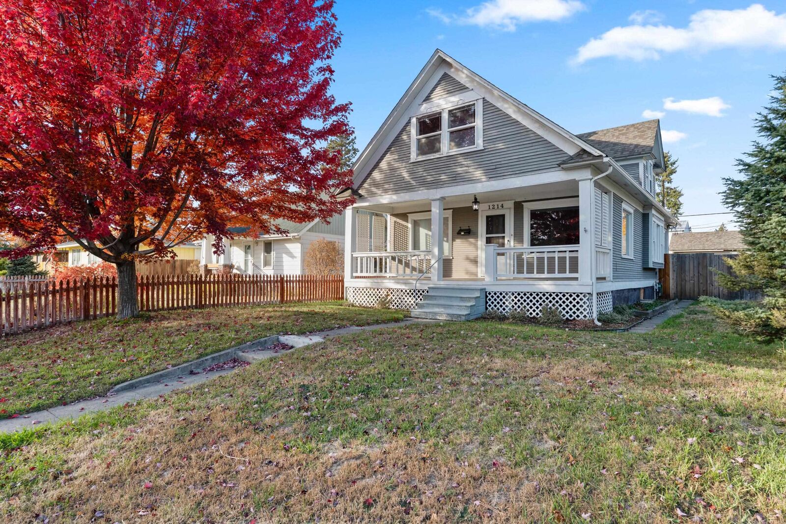 Property Photo: 1214 W Kiernan Ave WA 99205
