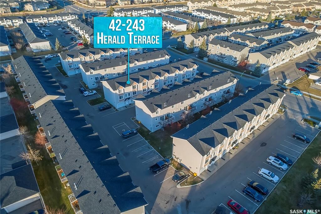 Property Photo: 243 Herold Terrace 42 SK S7V 1J5