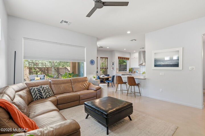 Property Photo:  5757 N Winding Woods Place  AZ 85718 