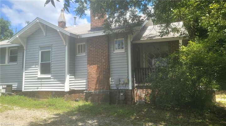 Property Photo:  328 Ennis Street  NC 27260 