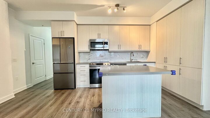 Property Photo: 75 Oneida Crescent 401 ON L4B 0G9