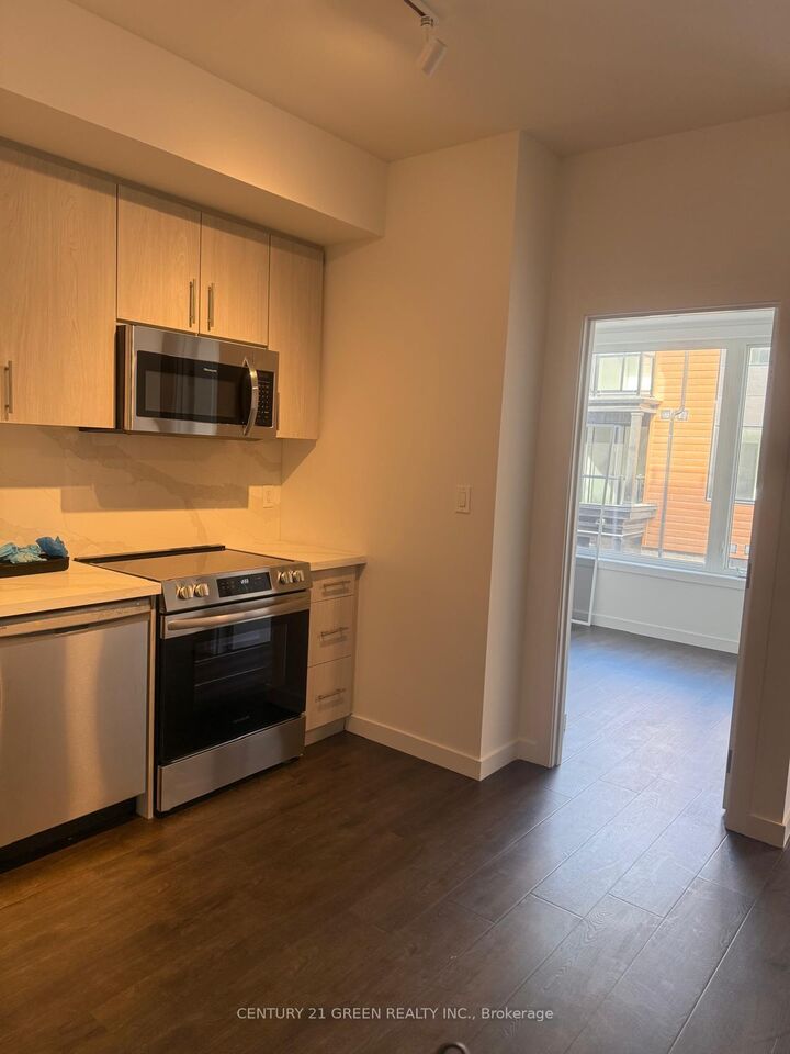 Photo de la propriété:  113 Marydale Avenue 14  ON L3S 3J8 