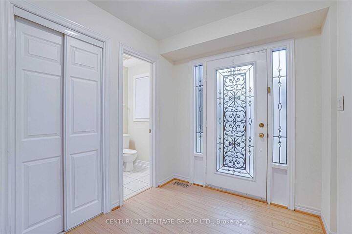 Photo de la propriété:  150 Ashton Drive  ON L6A 2T8 