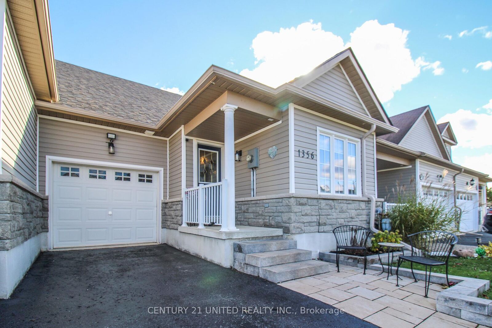 Property Photo:  1356 Ireland Drive  ON K9K 0B1 