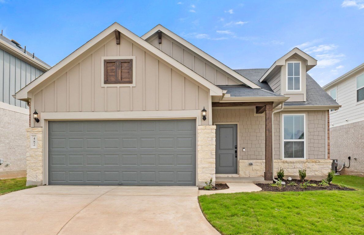 Property Photo: 482 Kapok Street TX 78610