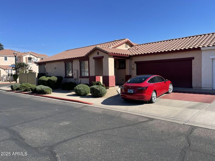 965 S Heritage Drive  Gilbert AZ 85296 photo