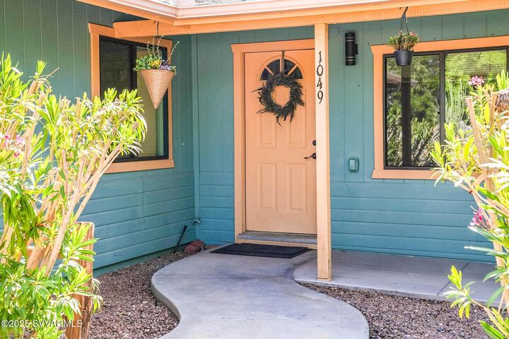 Property Photo:  1049 S 4th Street  AZ 86326 