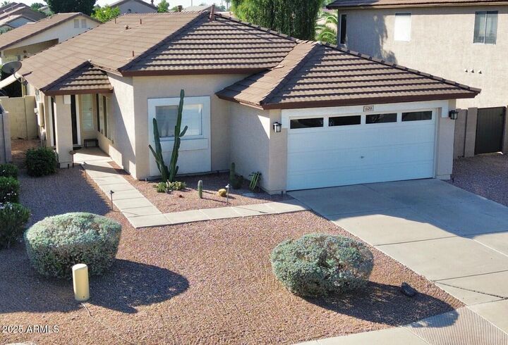 Property Photo:  629 E Redondo Drive  AZ 85296 